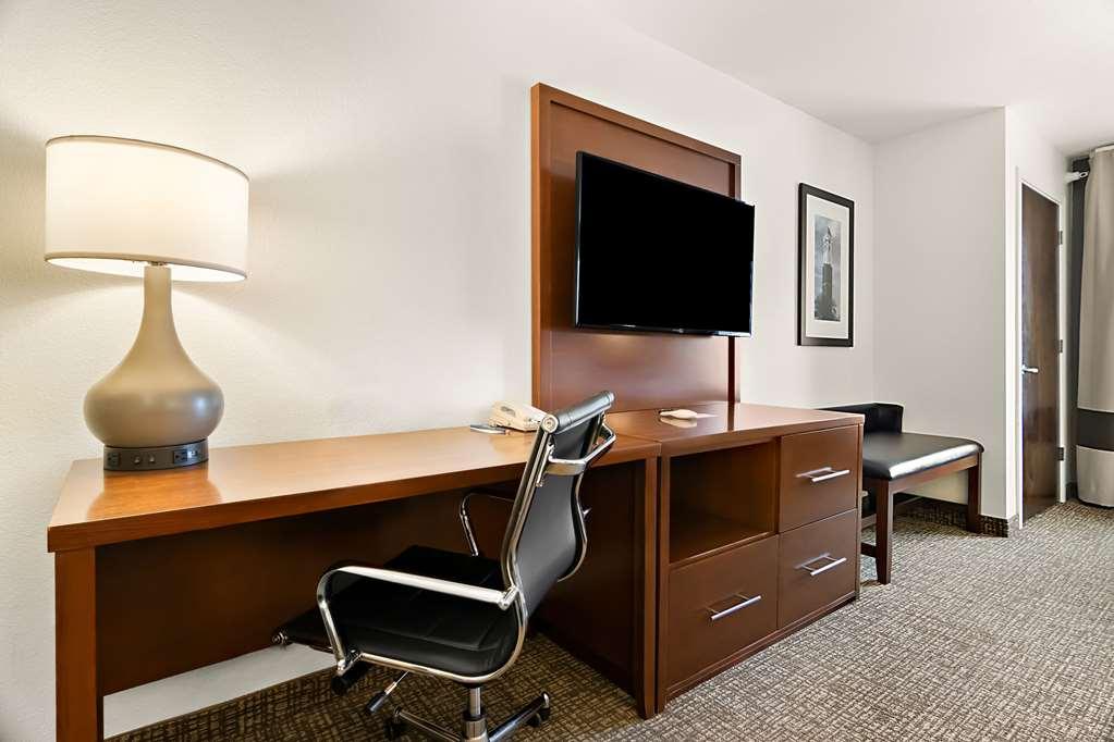 Comfort Suites Rensselaer Near Fair Oaks Room photo
