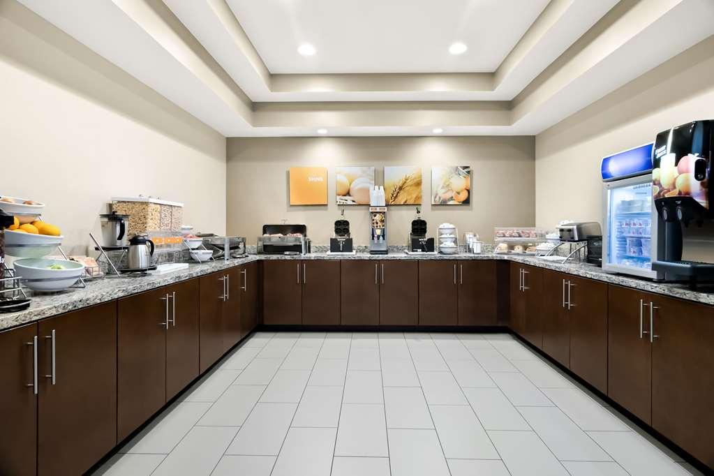 Comfort Suites Rensselaer Near Fair Oaks Restaurant photo